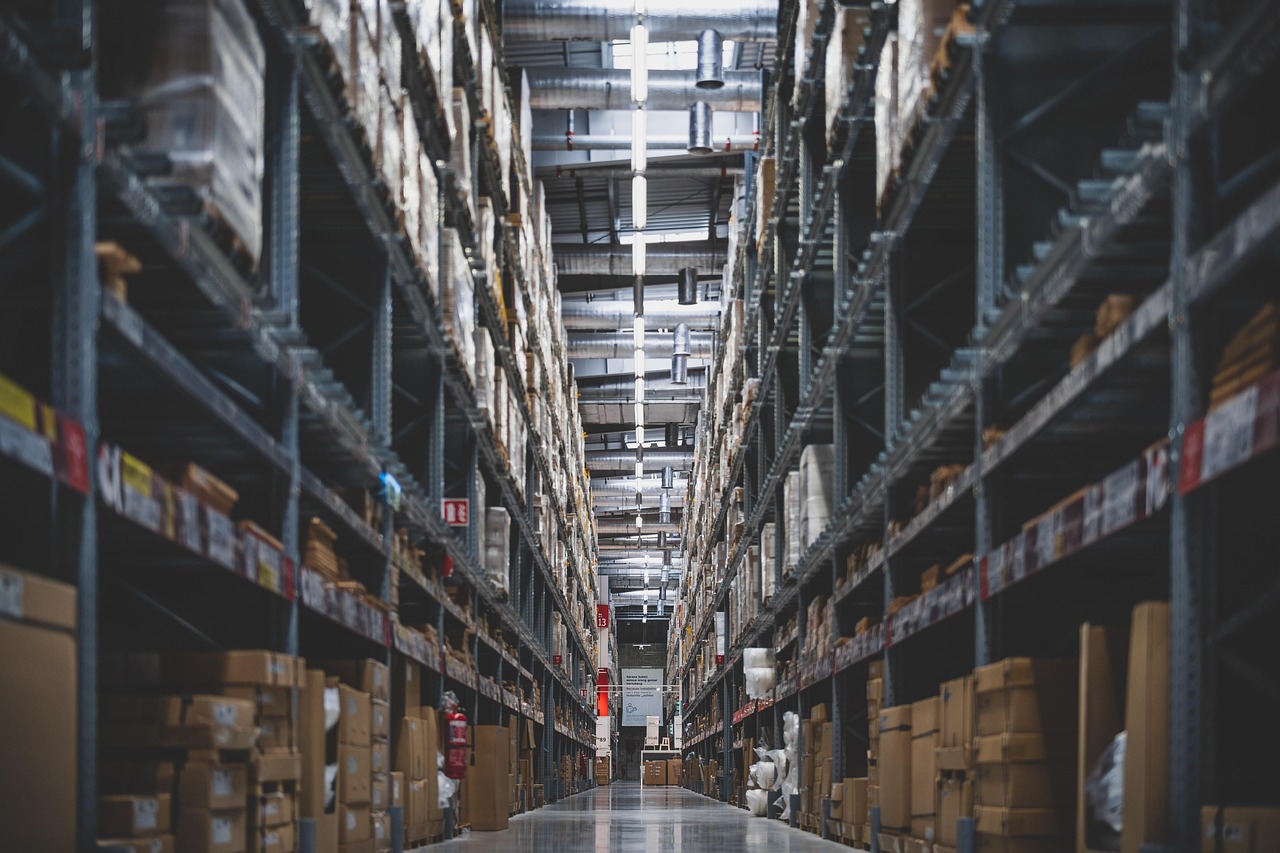 Store, stacks, shelves — Bitcoin News Updates and Market Reactions Around the Globe